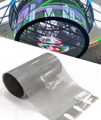 Δυνατό να λυθεί διαφανής οθόνη LED Φιλμ IP65 Κατηγορία 5000 νιτ φωτεινότητα Υπερτελής 3,9mm Σχεδιασμός Εύκολη εγκατάσταση για καμπυλωτές επιφάνειες